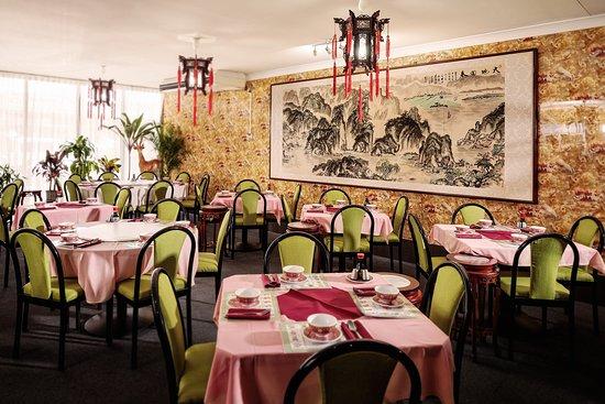 Chinese Holiday Restaurant